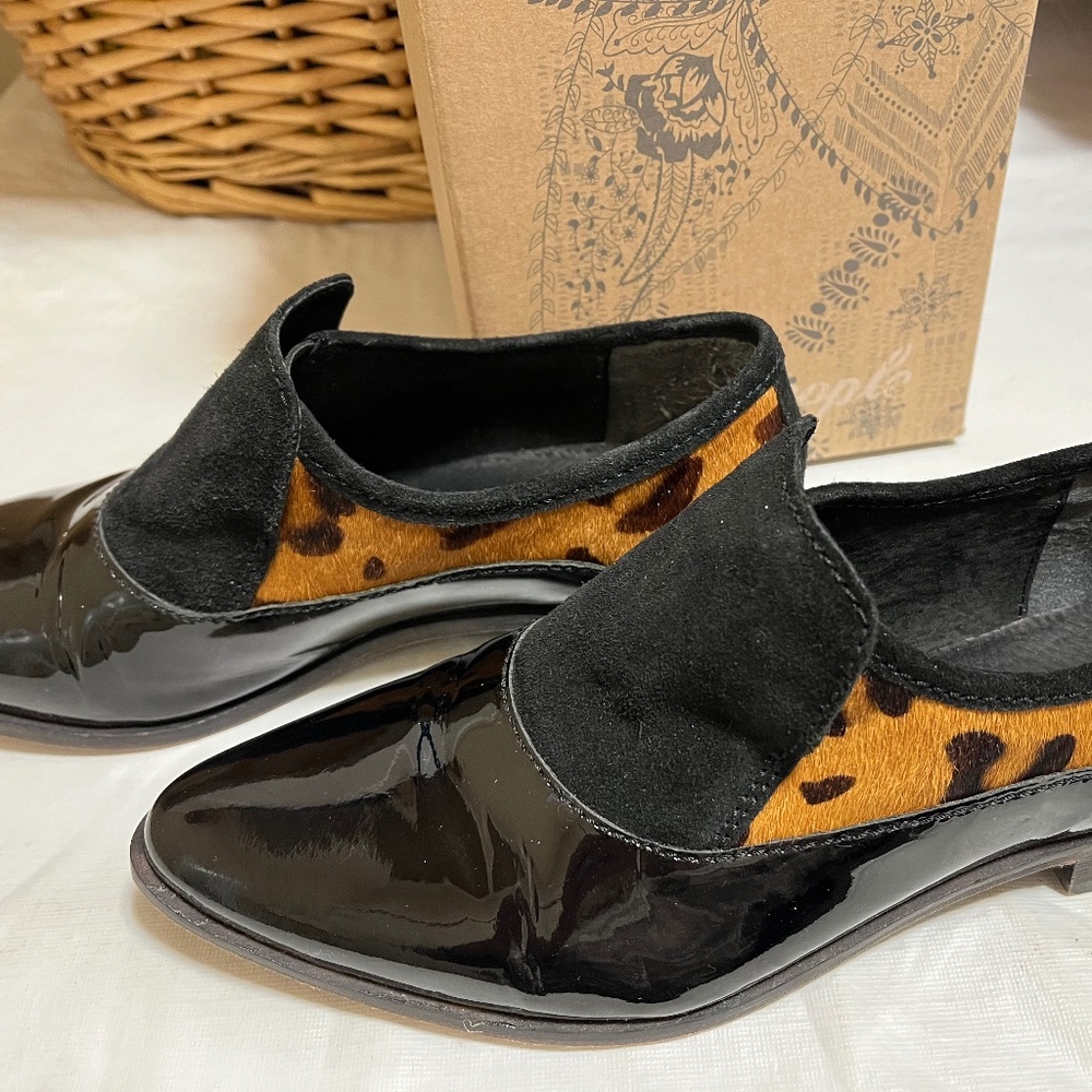Free people Brady Loafer, Slip on, black patent/leopard pony hair Sz 8.5